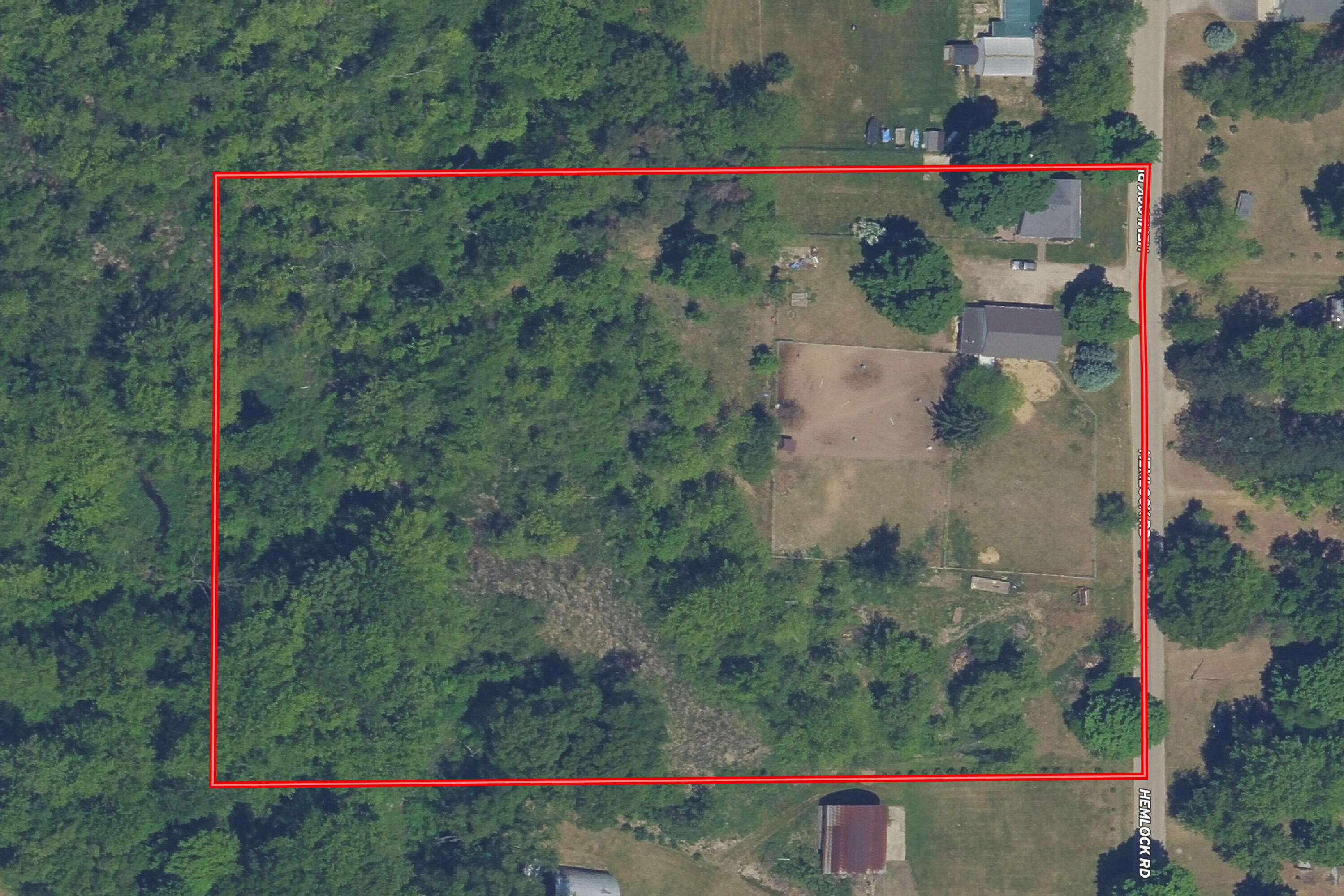 2498 Hemlock Road Quincy, MI 49082 - Photo 2 of 33 HEMLOCK copy