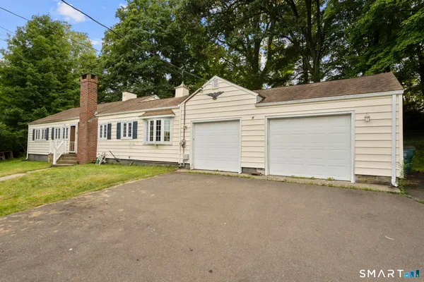 $365,000 | 160 Sanford Street, Hamden, CT 06514