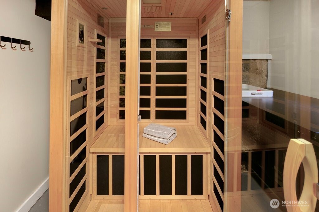 1906 East Union Street Seattle, WA 98122 - Photo 27 of 37