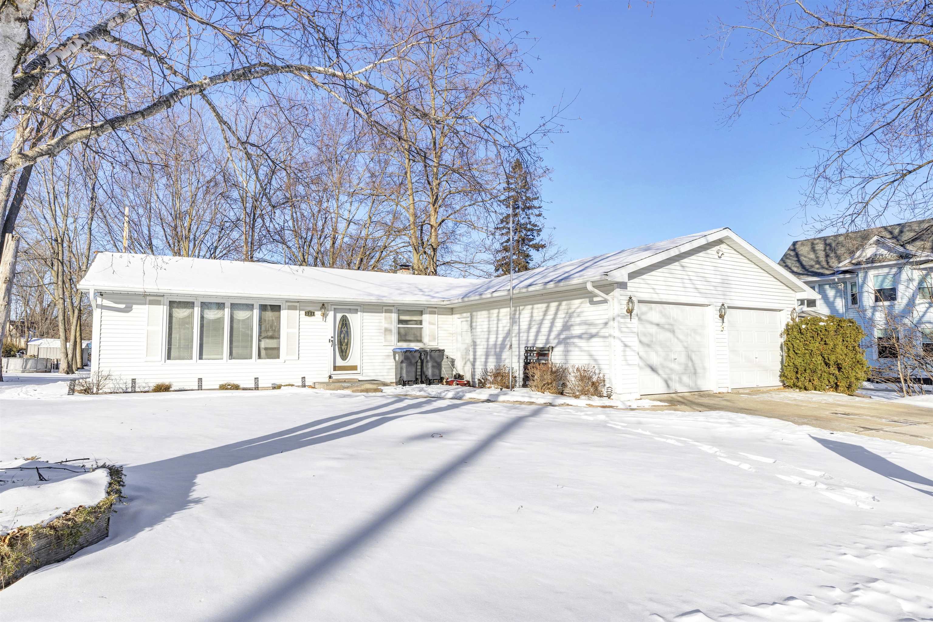 221 Jorgensen Street Denmark, WI 54208 - Photo 21 of 28