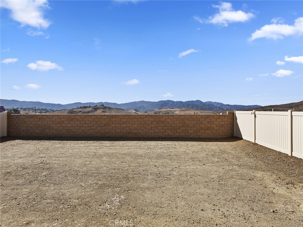 19557 Hanging Rock Road Lake Elsinore, CA 92532 - Photo 47 of 54