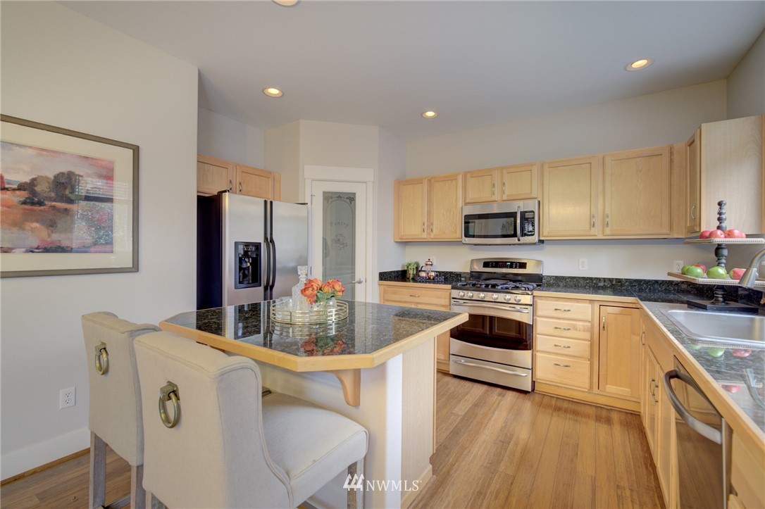 8855 Northeast 176th Street Bothell, WA 98011 - Photo 13 of 38 Gallery Image 13