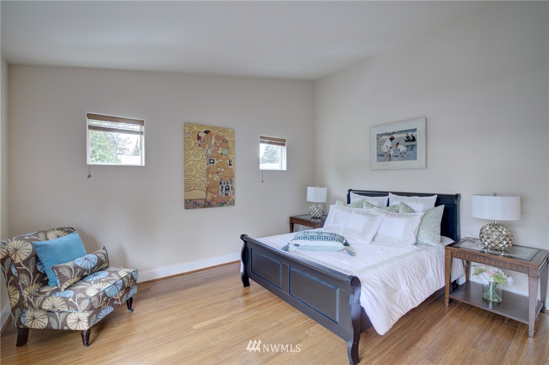 8855 Northeast 176th Street Bothell, WA 98011 - Photo 28 of 38 Gallery Image 28