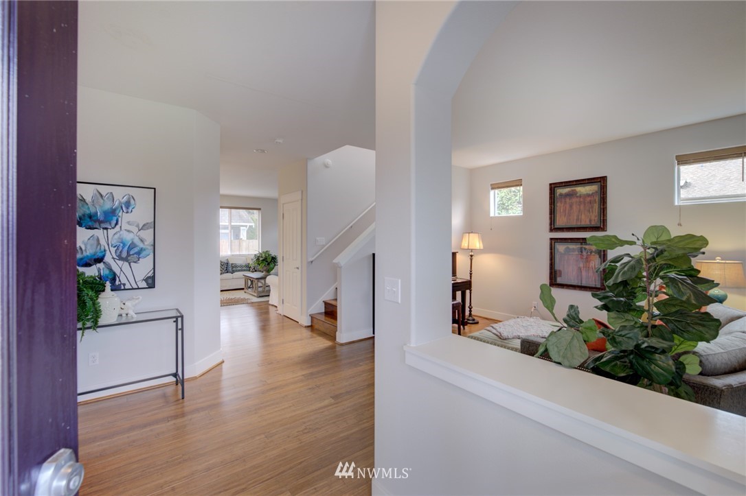 8855 Northeast 176th Street Bothell, WA 98011 - Photo 4 of 38 Gallery Image 4