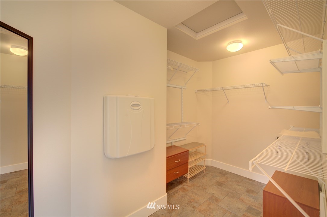 8855 Northeast 176th Street Bothell, WA 98011 - Photo 33 of 38 Gallery Image 33