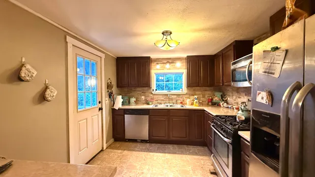 $178,900 | 1123 South Street, Dover-Foxcroft, ME 04426