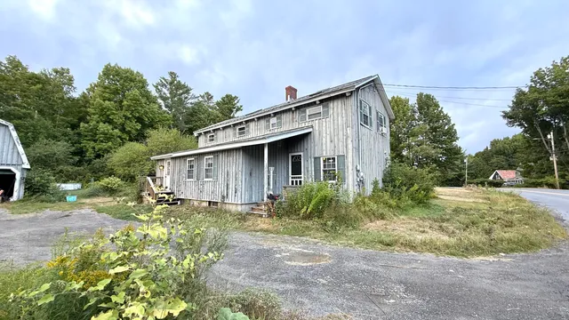 $178,900 | 1123 South Street, Dover-Foxcroft, ME 04426
