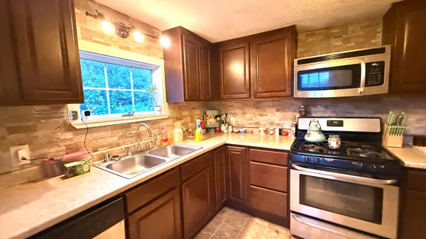 $174,000 | 1123 South Street, Dover-Foxcroft, ME 04426
