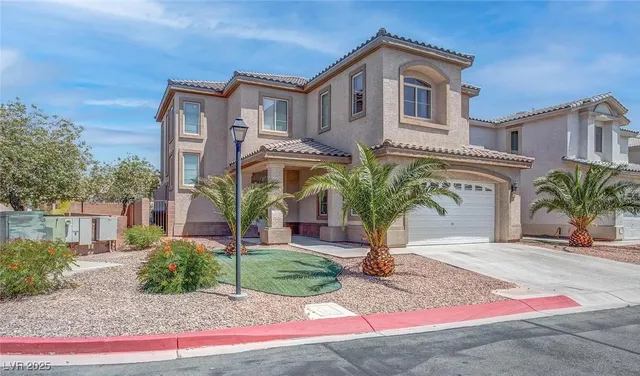 $3,200 | 2550 Regency Cove Court, Las Vegas, NV 89121