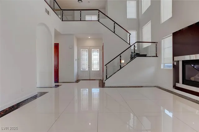 $3,200 | 2550 Regency Cove Court, Las Vegas, NV 89121