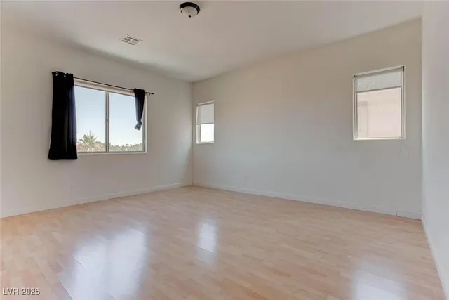 $3,200 | 2550 Regency Cove Court, Las Vegas, NV 89121