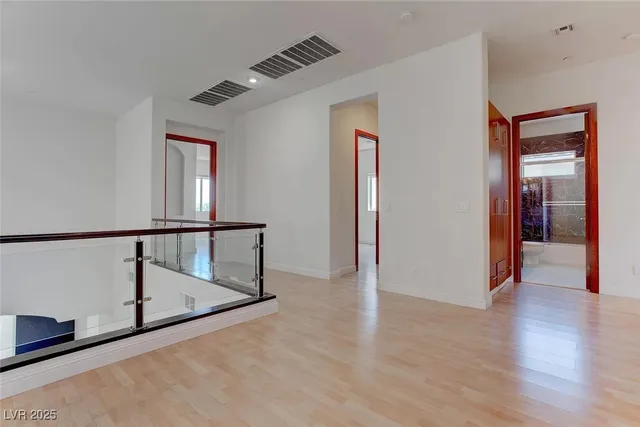 $3,200 | 2550 Regency Cove Court, Las Vegas, NV 89121