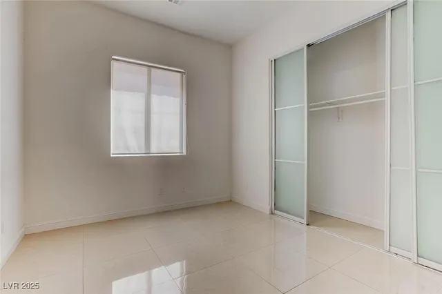 $3,200 | 2550 Regency Cove Court, Las Vegas, NV 89121