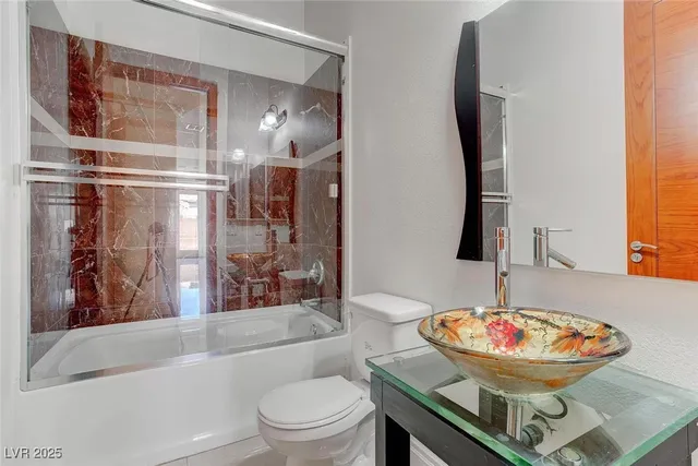 $3,200 | 2550 Regency Cove Court, Las Vegas, NV 89121