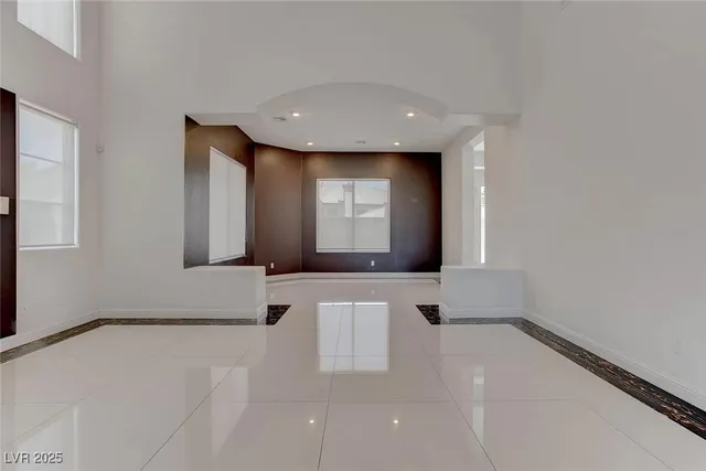 $3,200 | 2550 Regency Cove Court, Las Vegas, NV 89121