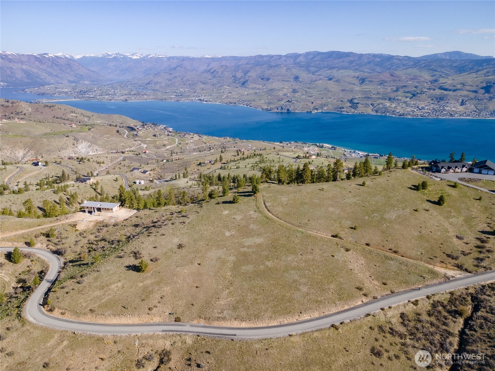 282 Hawks Ridge Road Chelan, WA 98816 - Photo 6 of 17