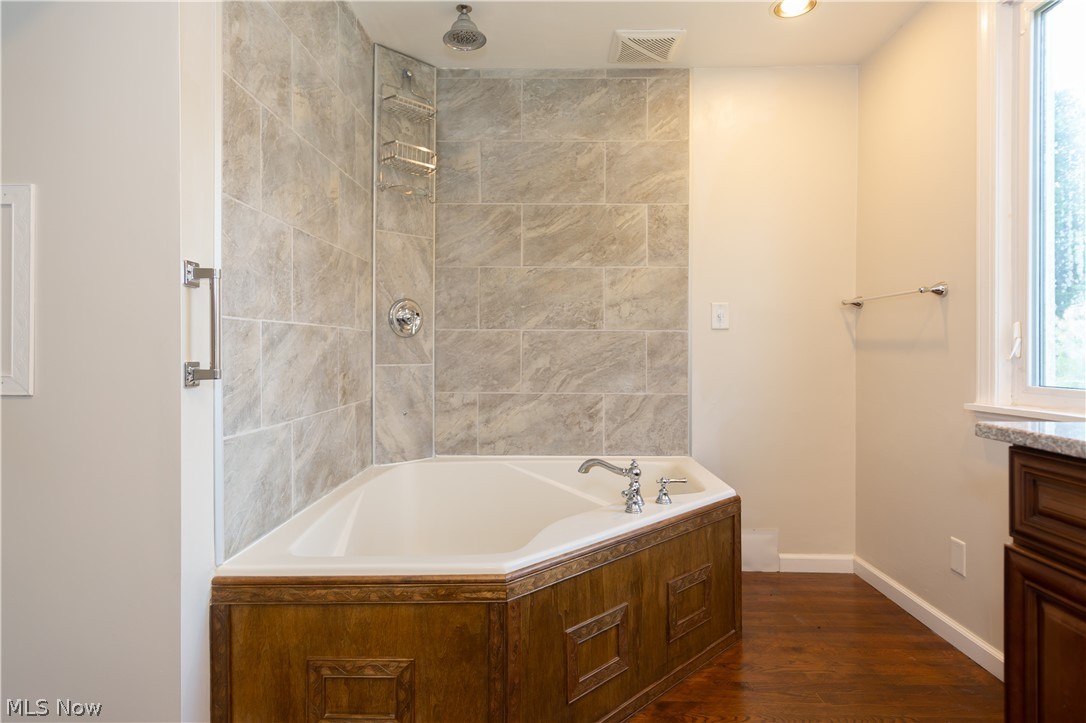 5877 Stow Road Hudson, OH 44236 - Photo 15 of 35 Gallery Image 15