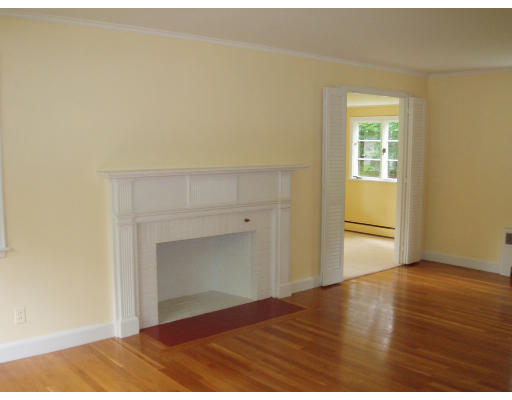 70 Boulder Road Newton, MA 02459 - Photo 7 of 12 a view of an empty room and window