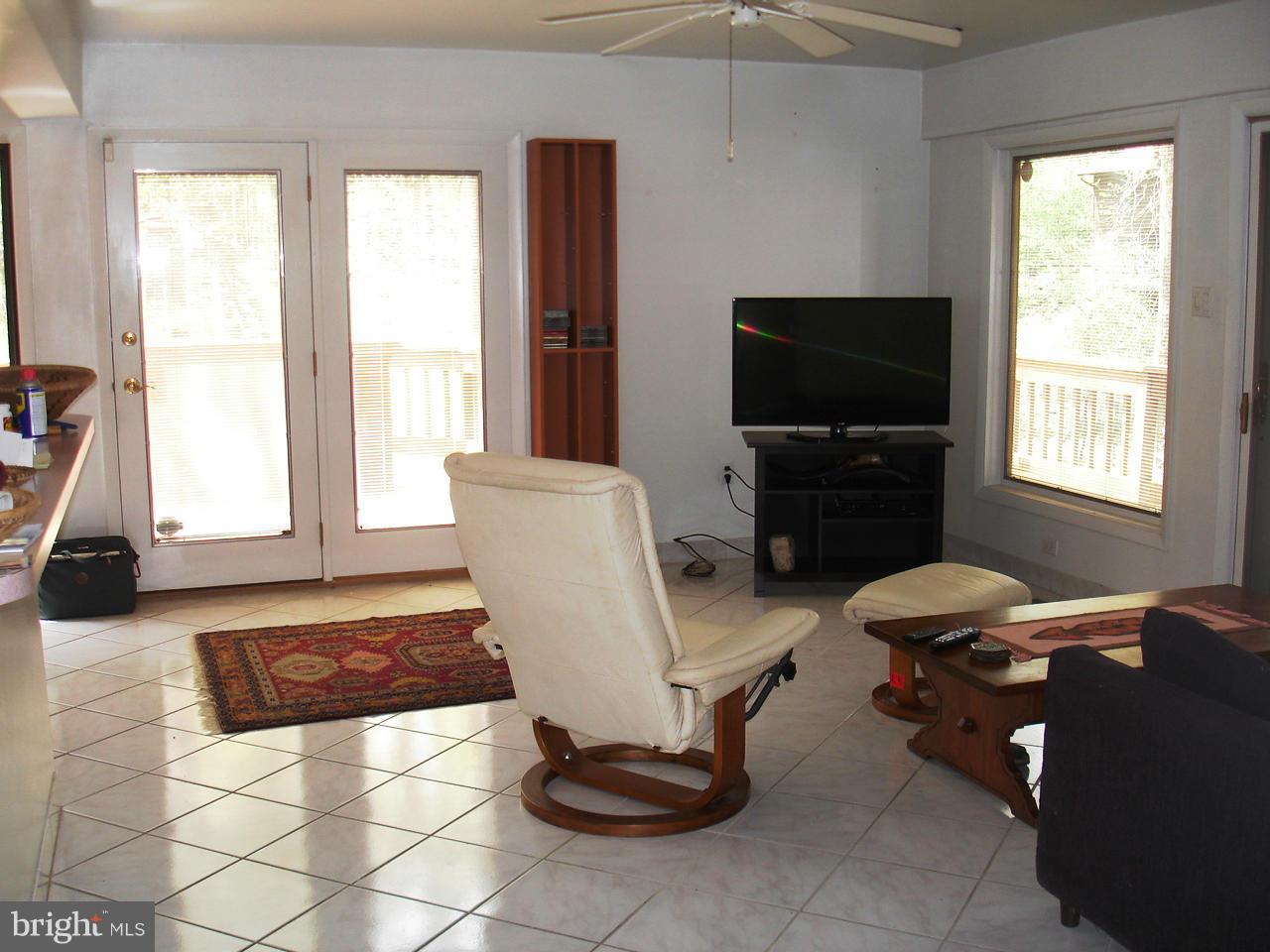 11049 Swansfield Road Columbia, MD 21044 - Photo 19 of 30 Family Room