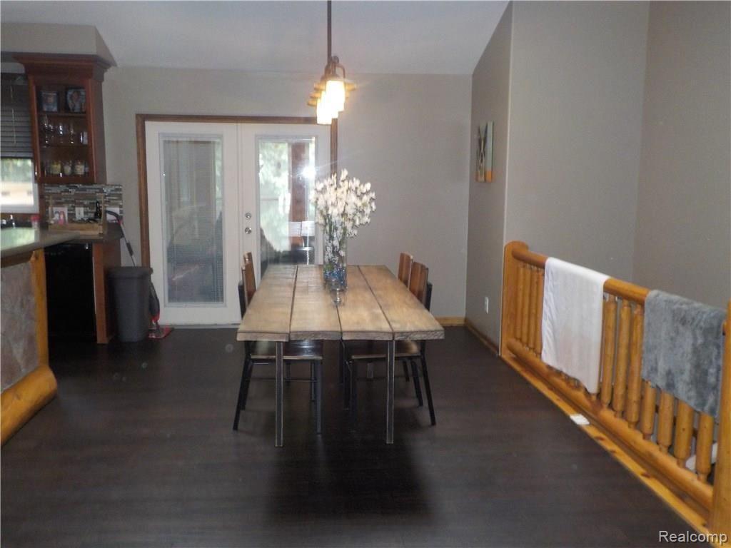 15275 Murray Road Byron, MI 48418 - Photo 8 of 18 dining area.JPG