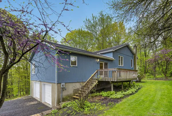 $499,000 | 12 Hillside Drive, Marlboro, NY 12542