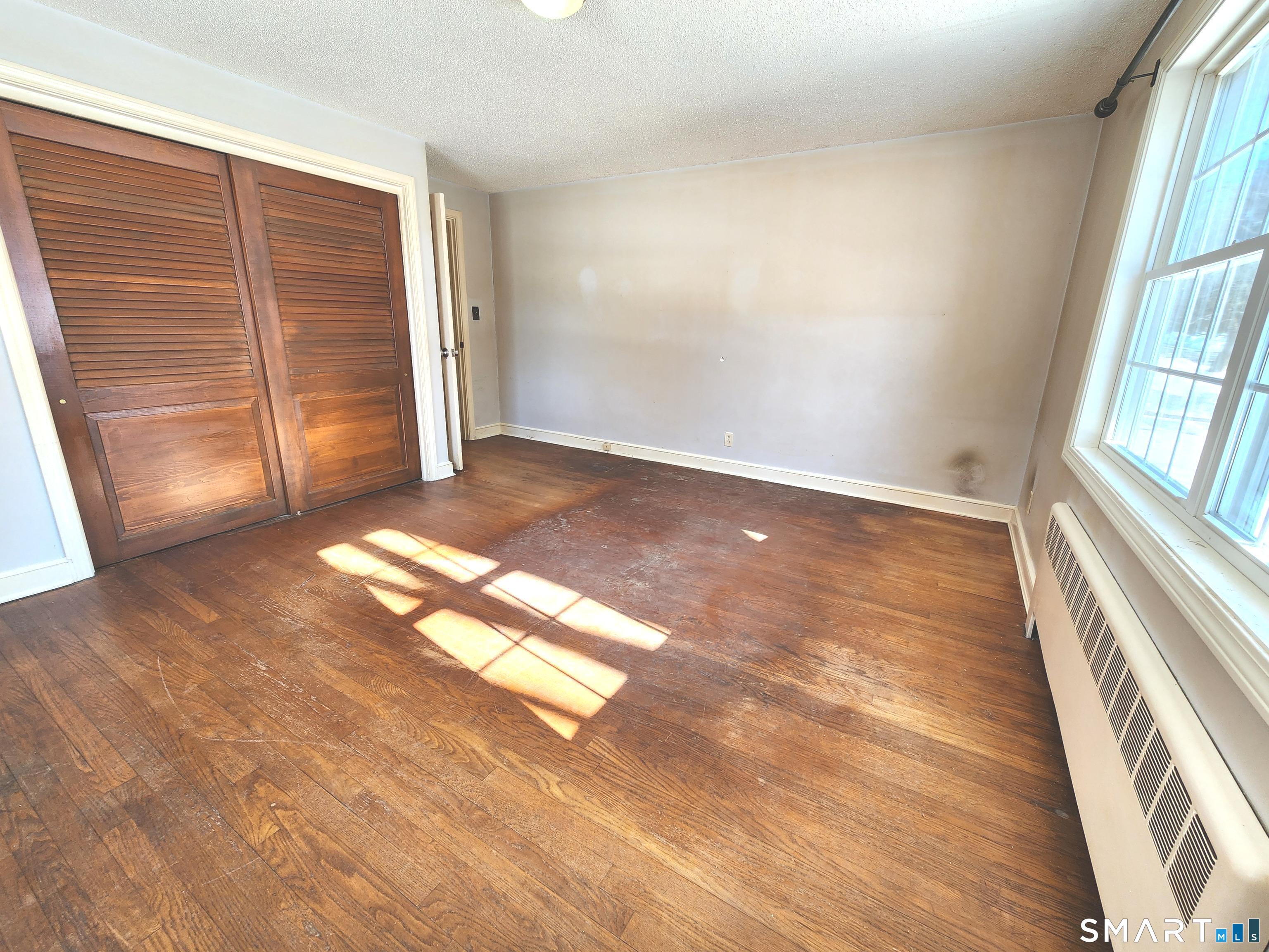 257 Green Road Manchester, CT 06042 - Photo 23 of 37