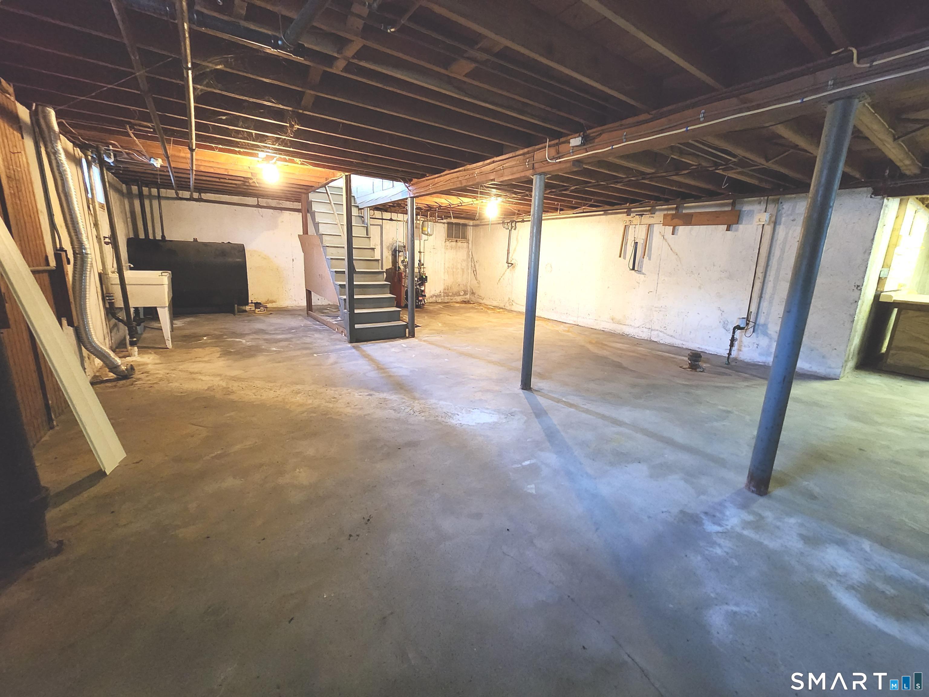 257 Green Road Manchester, CT 06042 - Photo 29 of 37