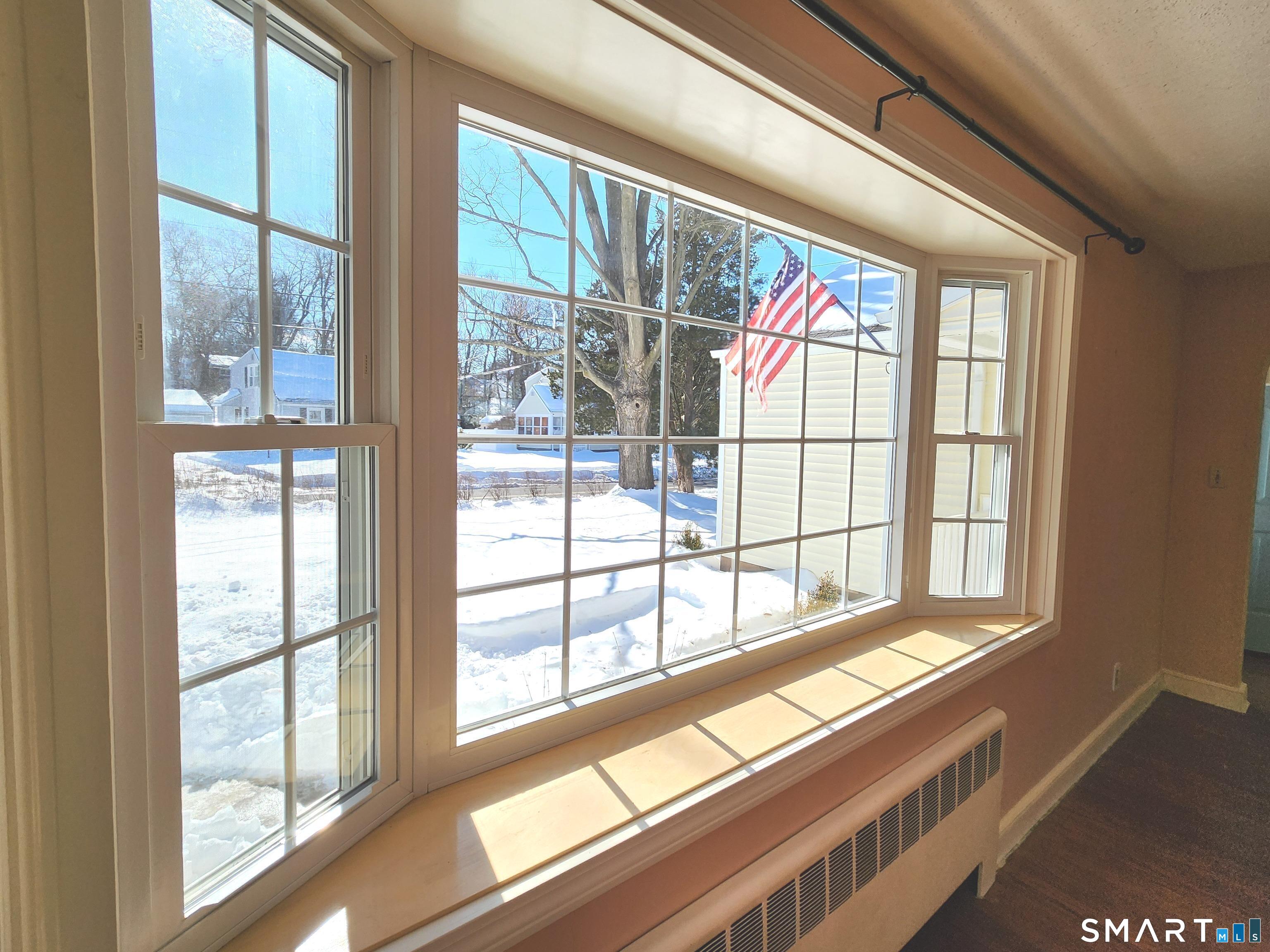 257 Green Road Manchester, CT 06042 - Photo 9 of 37