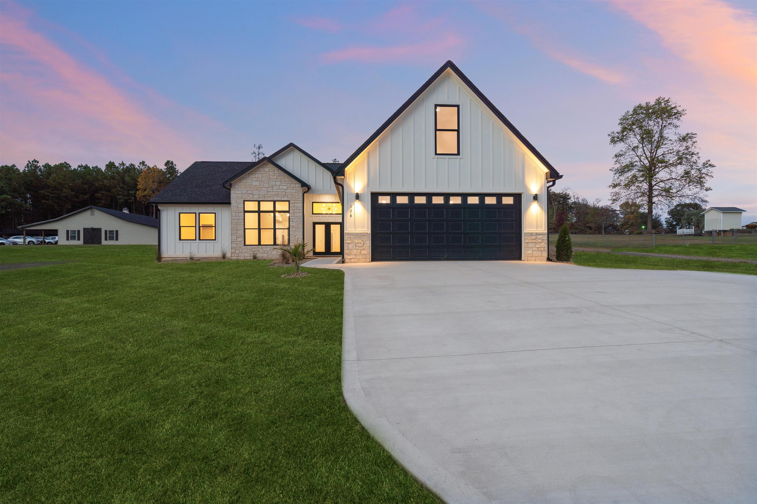 128 Cothran Road Inman, SC 29349 - Photo 2 of 40