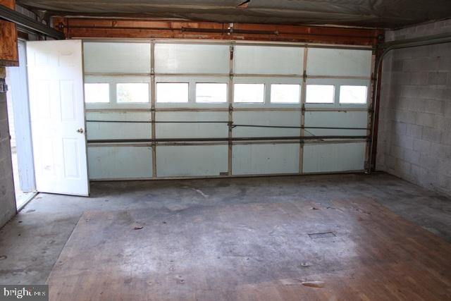 14611 Roosevelt Avenue Cascade, MD 21719 - Photo 20 of 20 a view of a garage