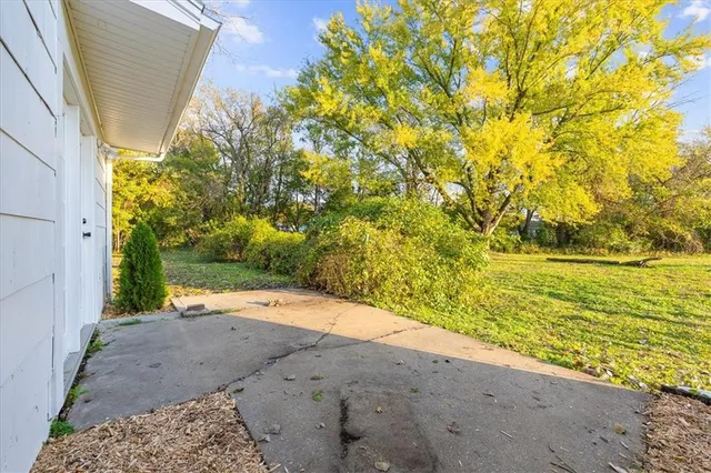 $239,000 | 1601 South Independence Street, Harrisonville, MO 64701