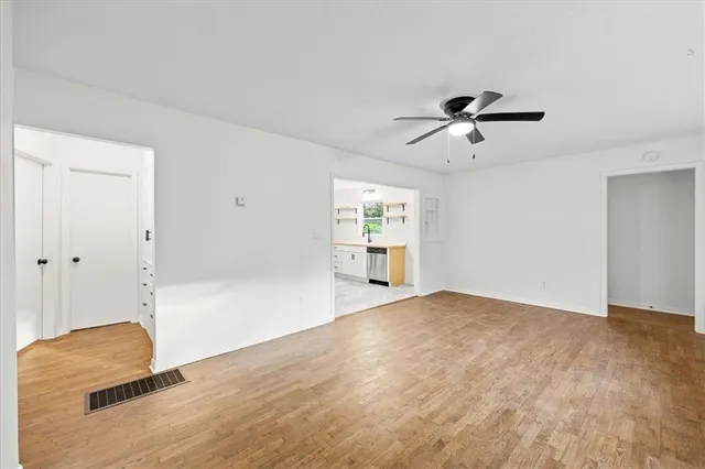 $239,000 | 1601 South Independence Street, Harrisonville, MO 64701