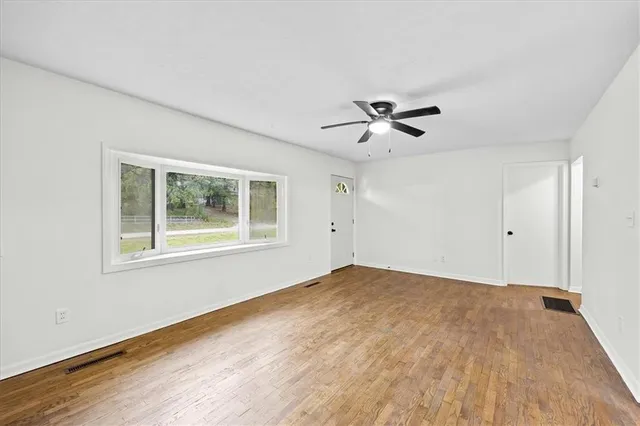 $239,000 | 1601 South Independence Street, Harrisonville, MO 64701