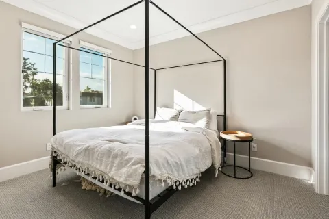 $1,599,000 | 807 Santa Barbara Place, San Diego, CA 92109