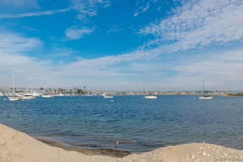 $1,599,000 | 807 Santa Barbara Place, San Diego, CA 92109