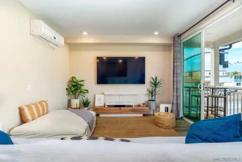 $1,599,000 | 807 Santa Barbara Place, San Diego, CA 92109