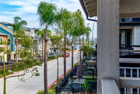 $1,599,000 | 807 Santa Barbara Place, San Diego, CA 92109