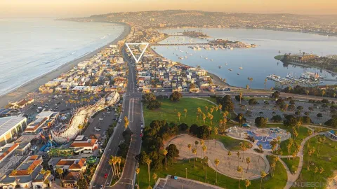 $1,599,000 | 807 Santa Barbara Place, San Diego, CA 92109