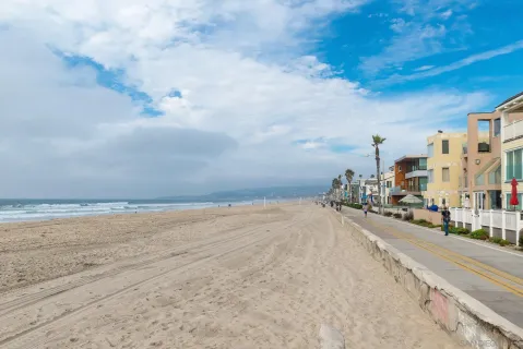 $1,599,000 | 807 Santa Barbara Place, San Diego, CA 92109