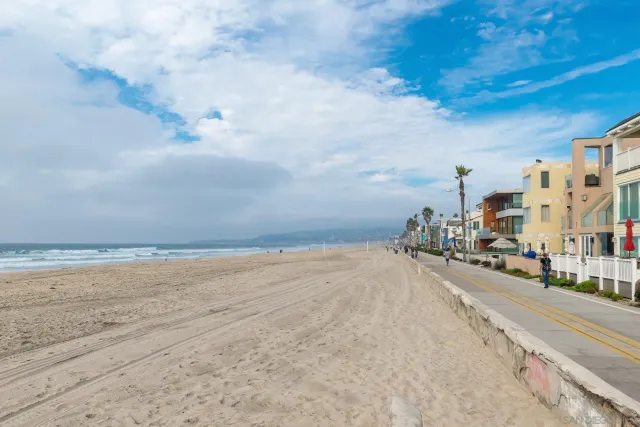 $1,599,000 | 807 Santa Barbara Place, San Diego, CA 92109