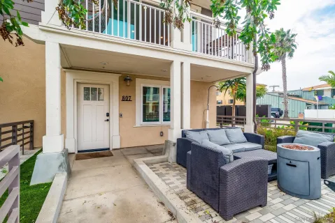 $1,599,000 | 807 Santa Barbara Place, San Diego, CA 92109