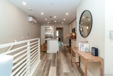 $1,599,000 | 807 Santa Barbara Place, San Diego, CA 92109