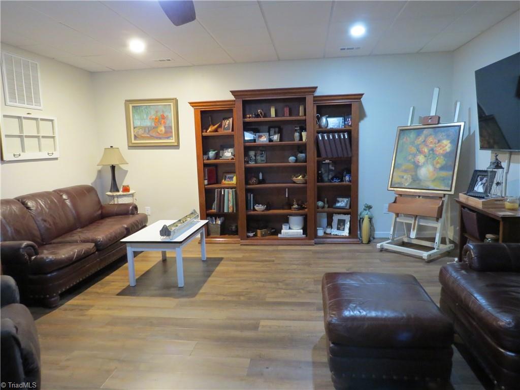210 Gunters Hill Road Moravian Falls, NC 28654 - Photo 2 of 31 Living room