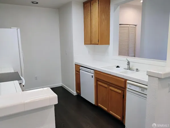 $3,525 | 2902 Hastings Shore Lane, Redwood Shores, CA 94065