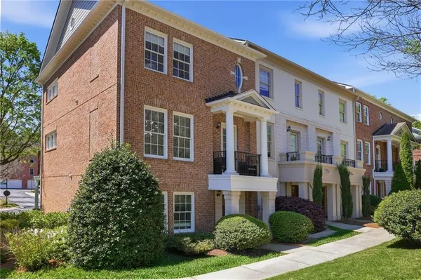 $570,000 | 1850 Preserve Way, Atlanta, GA 30341