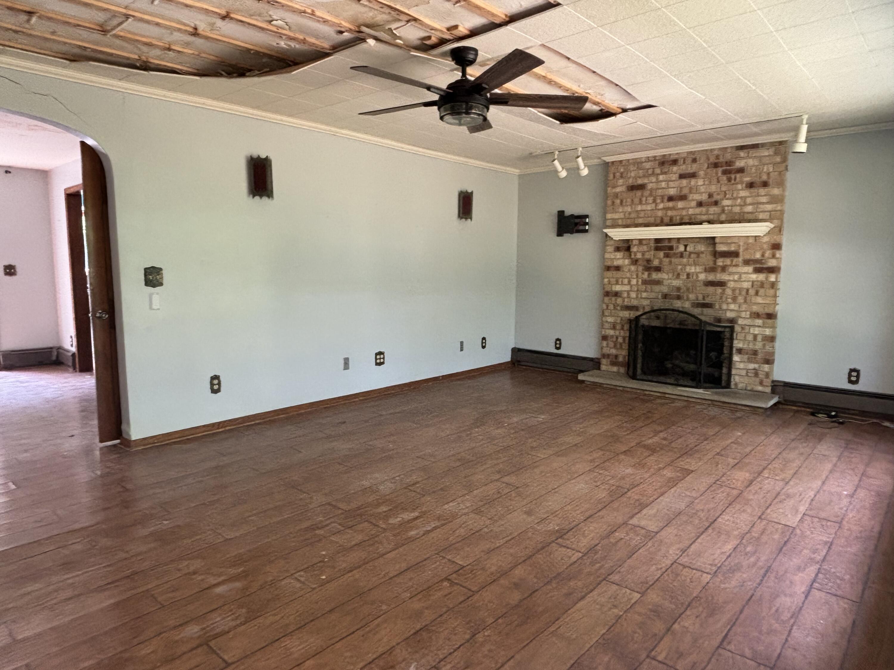 135 South Steer Street Addison, MI 49220 - Photo 4 of 24 IMG_4726