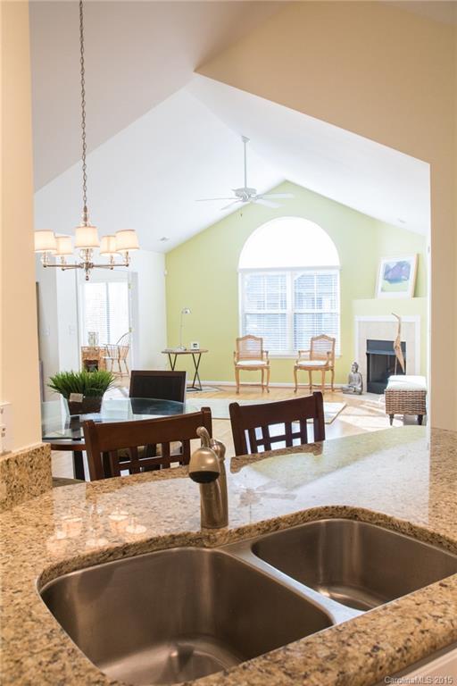 880 Ledgestone Court Tega Cay, SC 29708 - Photo 16 of 21