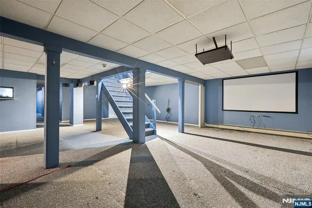 $895,000 | 45 Lake Road, Upper Saddle River, NJ 07458