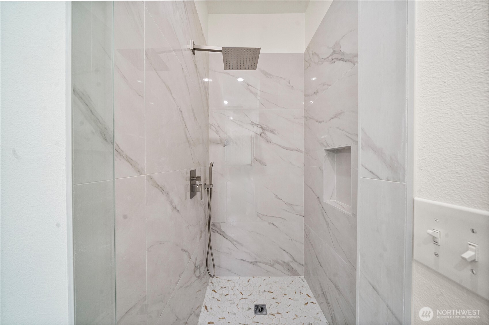 20709 Northeast 79th Street Redmond, WA 98053 - Photo 18 of 38