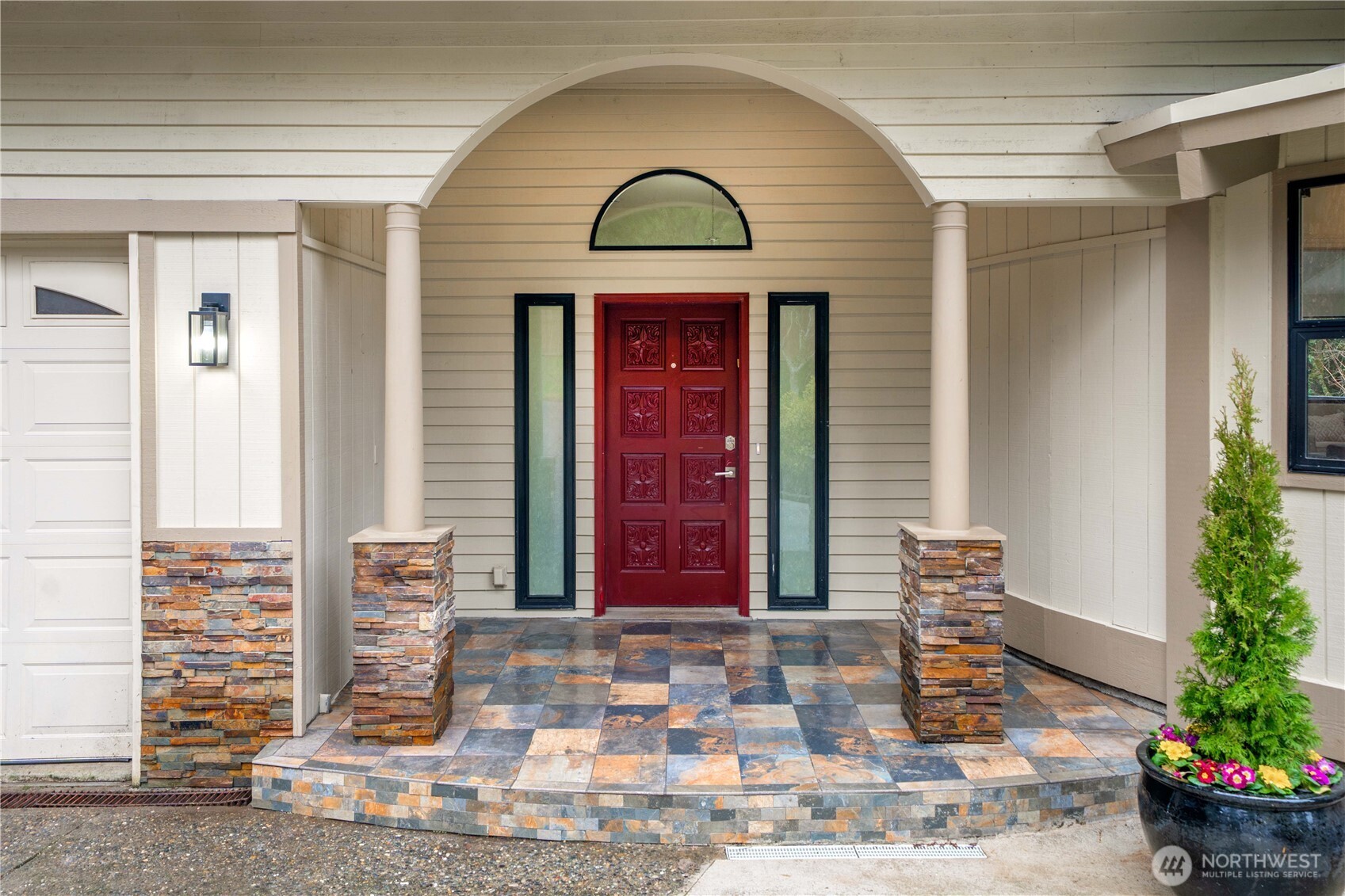 20709 Northeast 79th Street Redmond, WA 98053 - Photo 5 of 38